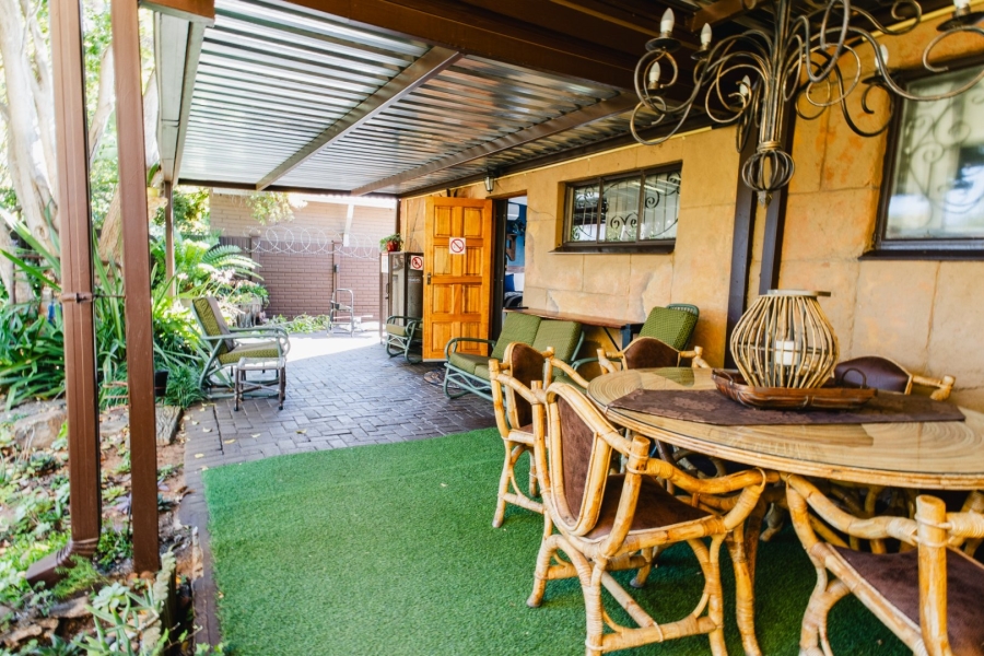 5 Bedroom Property for Sale in Dan Pienaar Free State